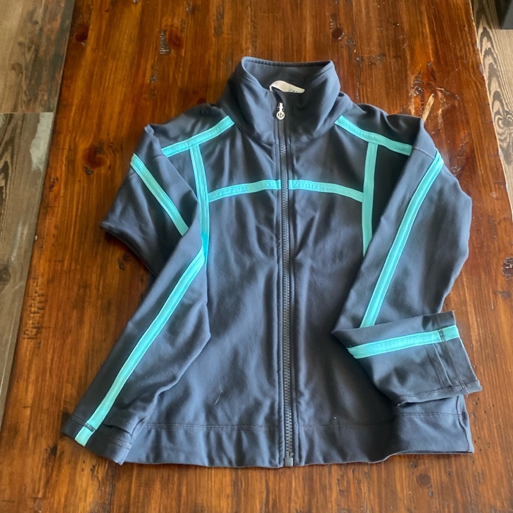 Lululemon Jacket/ never worn